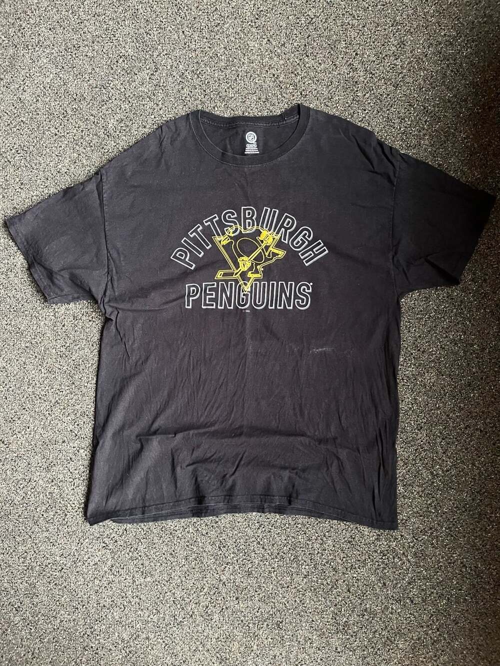 NHL Pittsburgh Penguins T-Shirt Size XL Black Hockey Graphic